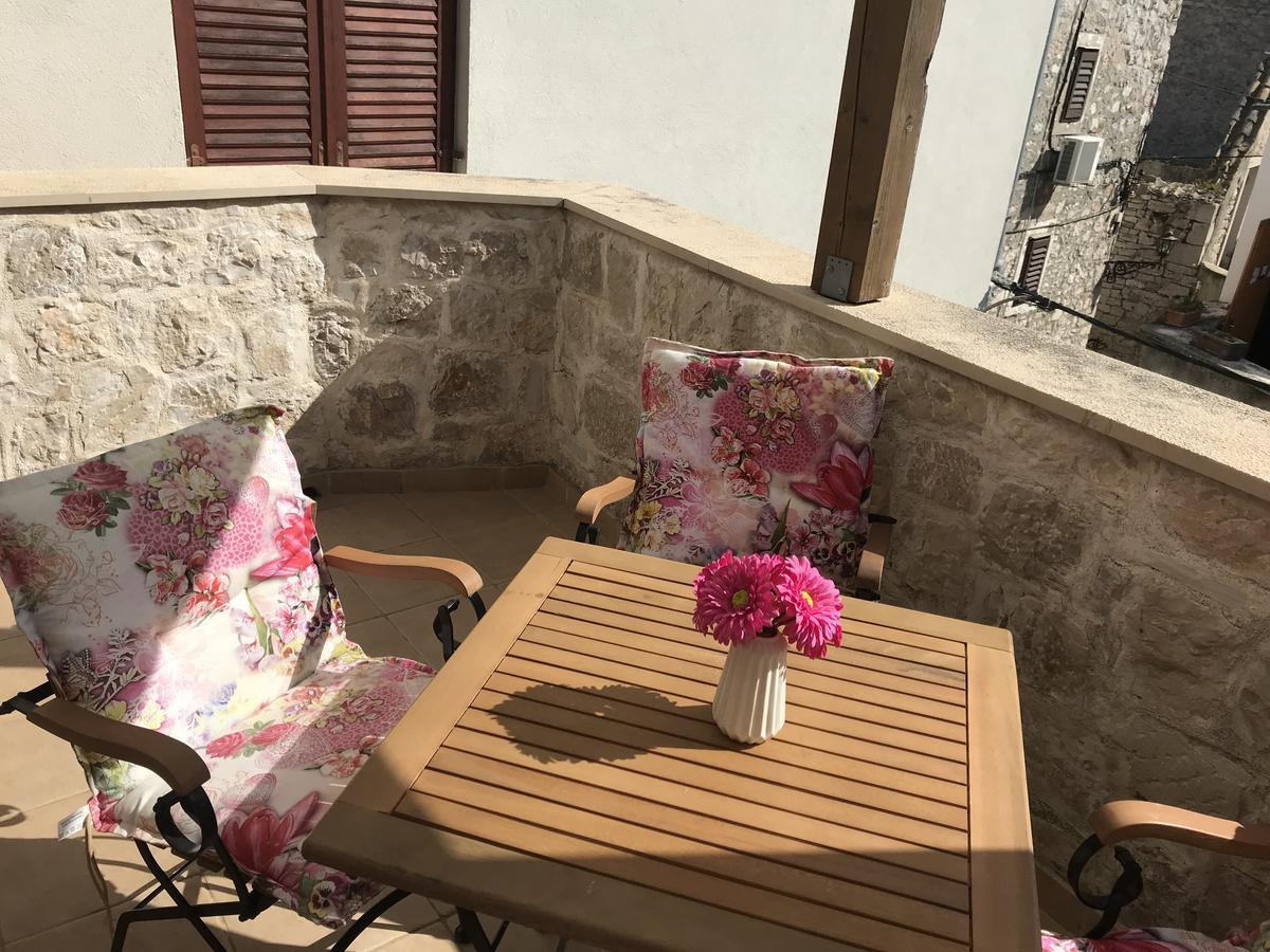 Apartman Toni Tribalj Dış mekan fotoğraf
